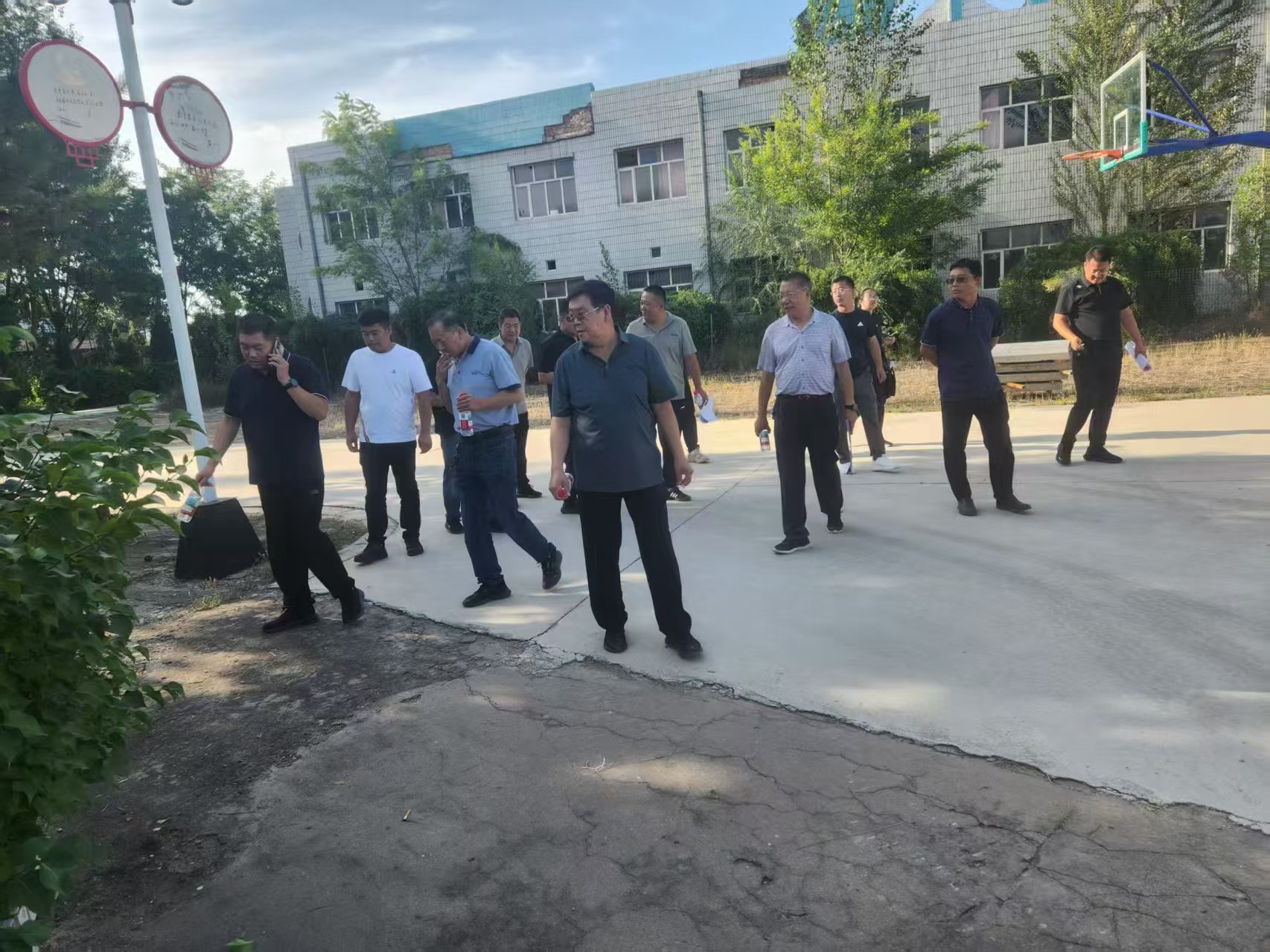 娄底市塑胶地面混合型塑胶跑道 - 价格